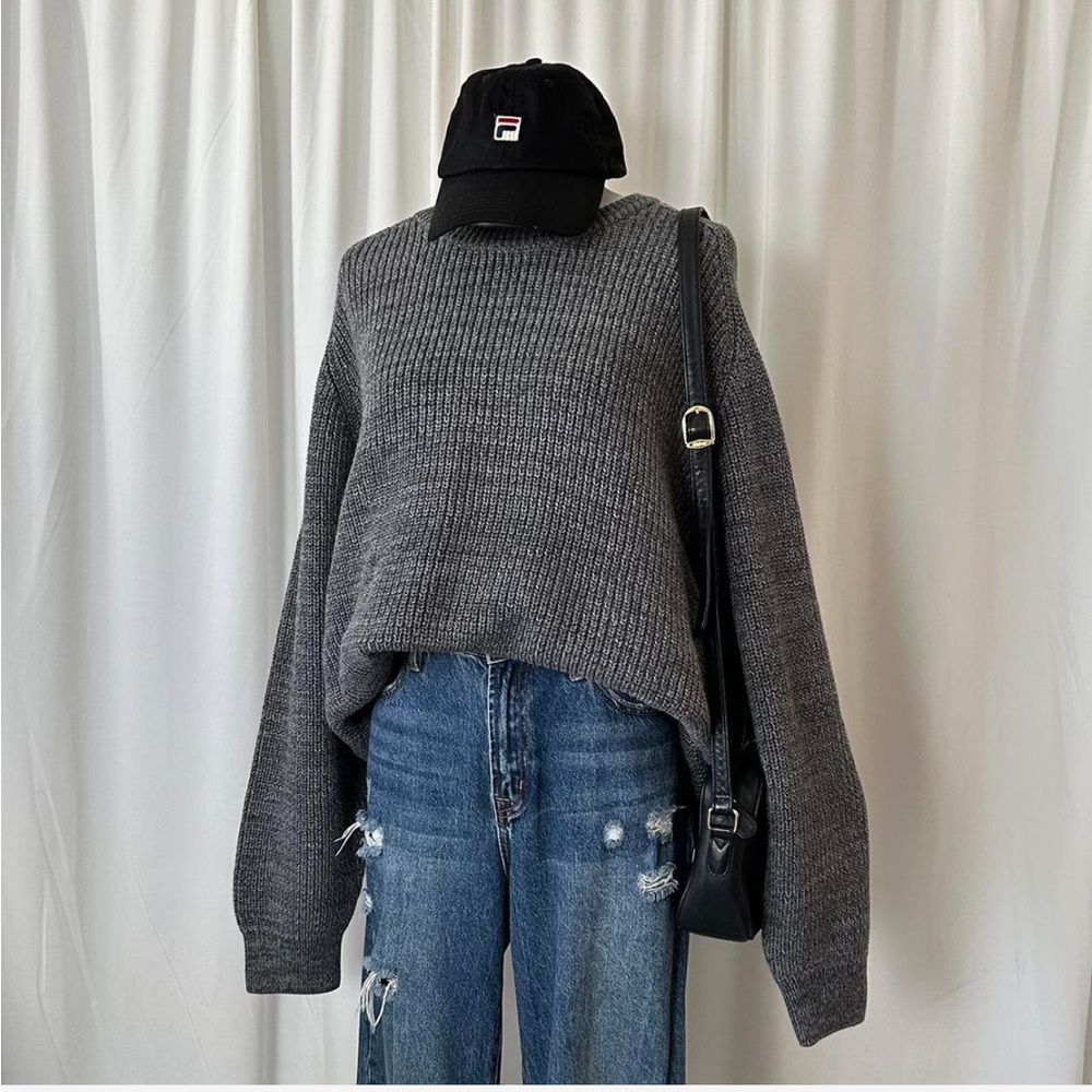 L.L. Bean ribbed Crewneck sweater with chunky oversized fit. - Picture 4 of 8
